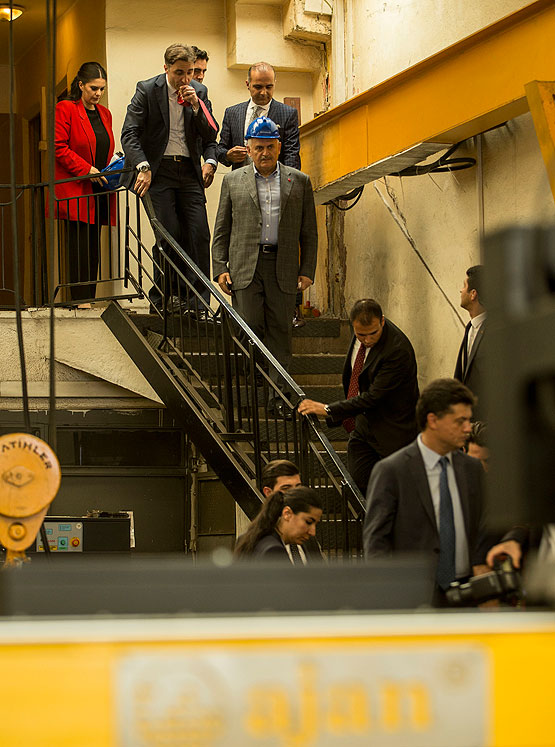 Başbakan Yıldırım'dan OSTİM esnafına ziyaret